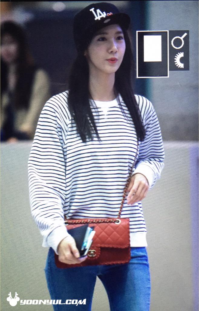 [PIC][02-05-2015]YoonA trở về Hàn Quốc vào trưa nay CD-QIVVVAAAYvLX