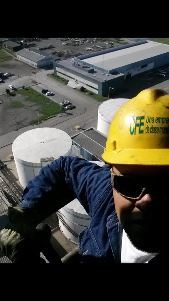 willy_1506's tweet photo. @CFE_GolfoNte  #DiaDelTrabajador #ctcarbon2 #desdelasalturas http://t.co/6ngXqKfHoQ