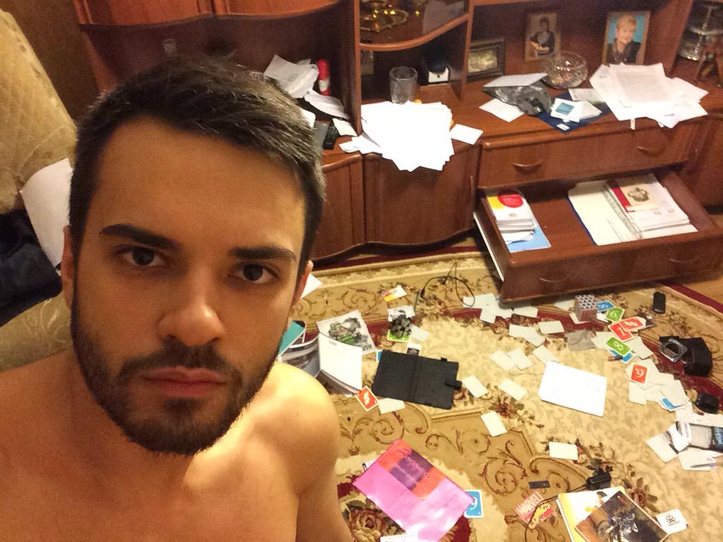 A_Kriy's tweet photo. Слегка наводил порядок #сжечь 🔥🔥🔥 http://t.co/miuYWi7aaJ