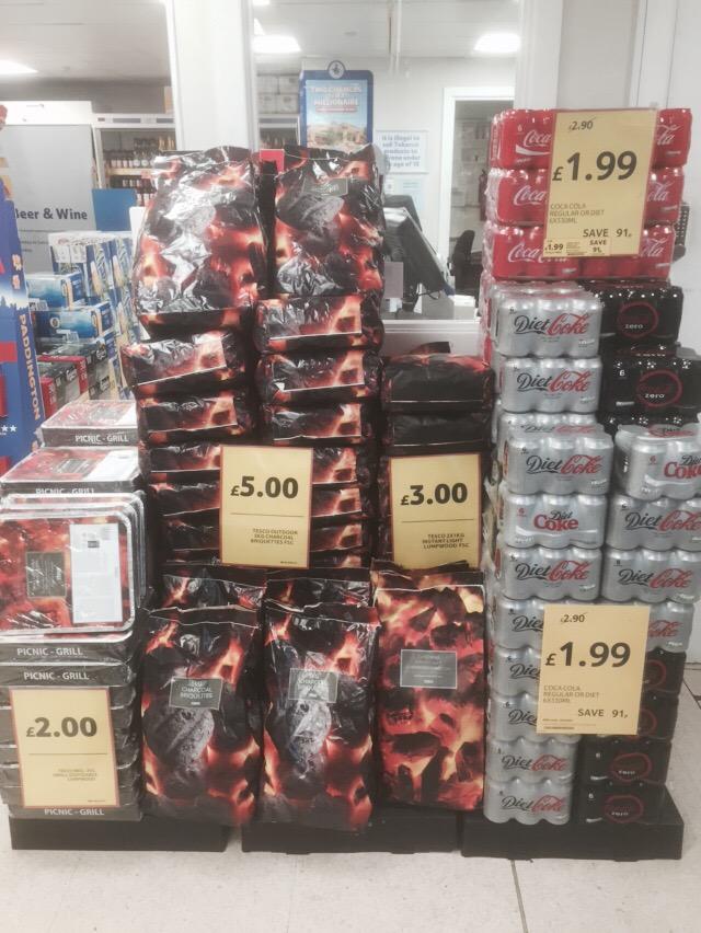 CaunceStr5173's tweet image. Come on we're ready!!!!  Where's the sun!!!