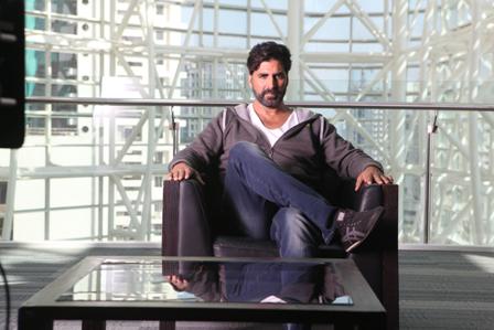 ReutersAsia's tweet photo. Movie Review: 'Gabbar is Back' by @shilpajay http://t.co/9HjhDMg3nu #IndiaInsight http://t.co/5j3zreN6oi