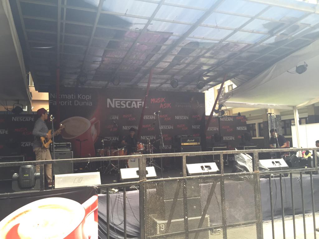 MEP TRIO now is on the Louge Stage!!! Yuk semuanya merapat #7thKJ Yeah ;)