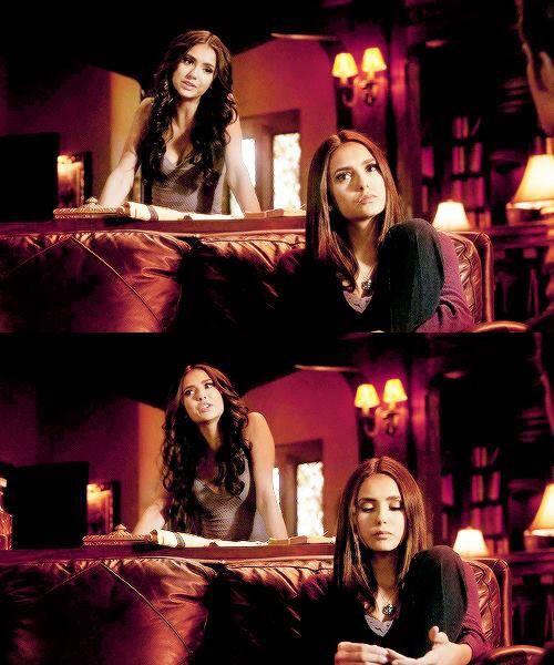 Mary45621568's tweet photo. Two Queen ❤️😍👑💎 Kelena 💎❤️💙💚 #NinaDobrev #elena #katherine #twoqueen #TVD http://t.co/Fnos3PGorR