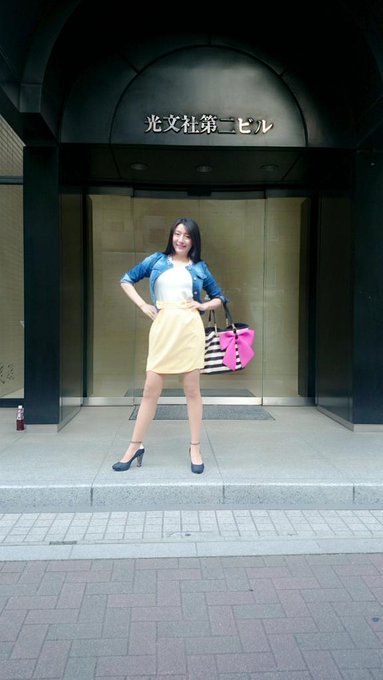 FLASHさんの取材、撮影終わったよん✨ 発売日はわかり次第ご報告しますね󾭠 http://t.co/zbyD5qSIAe