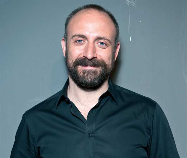 Happy Birthday Halit Ergenc!!! I love you!!!

Mutlu Y llar! seni seviyorum! 