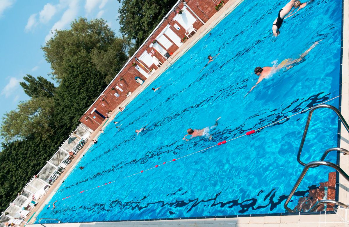 EBLeisure's tweet photo. Nantwich Outdoor Pool opens this Saturday! Will you be joining us for a dip? #Brinepool #Swimming http://t.co/70Qc0gxm9Q