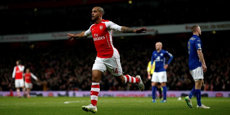 BolaholicID's tweet photo. Arsenal, Diklaim sebagai Tim Terbaik Eropa 2015 https://t.co/9KC4BJRwy8 http://t.co/vMJgi6htlv