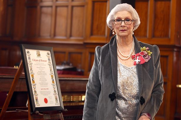 LivEchonews's tweet photo. Liverpool citizen of honour award for transgender campaigner April Ashley http://t.co/MuYnyXcccT http://t.co/MfQxmjprx8