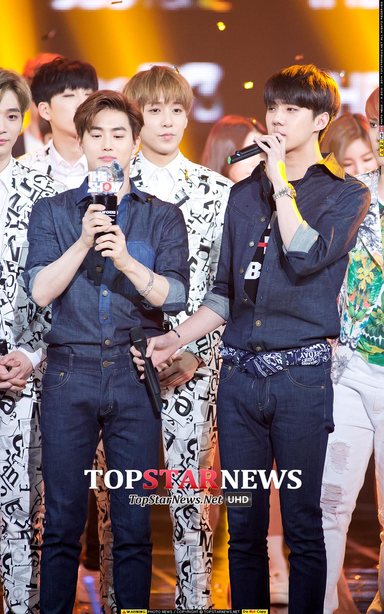 SuhoBr's tweet photo. [TRADUÇÃO] 28/04/15 - Discurso do SUHO e do SEHUN @ The Show #CallMeBaby15thWin http://t.co/eHOEREofrr