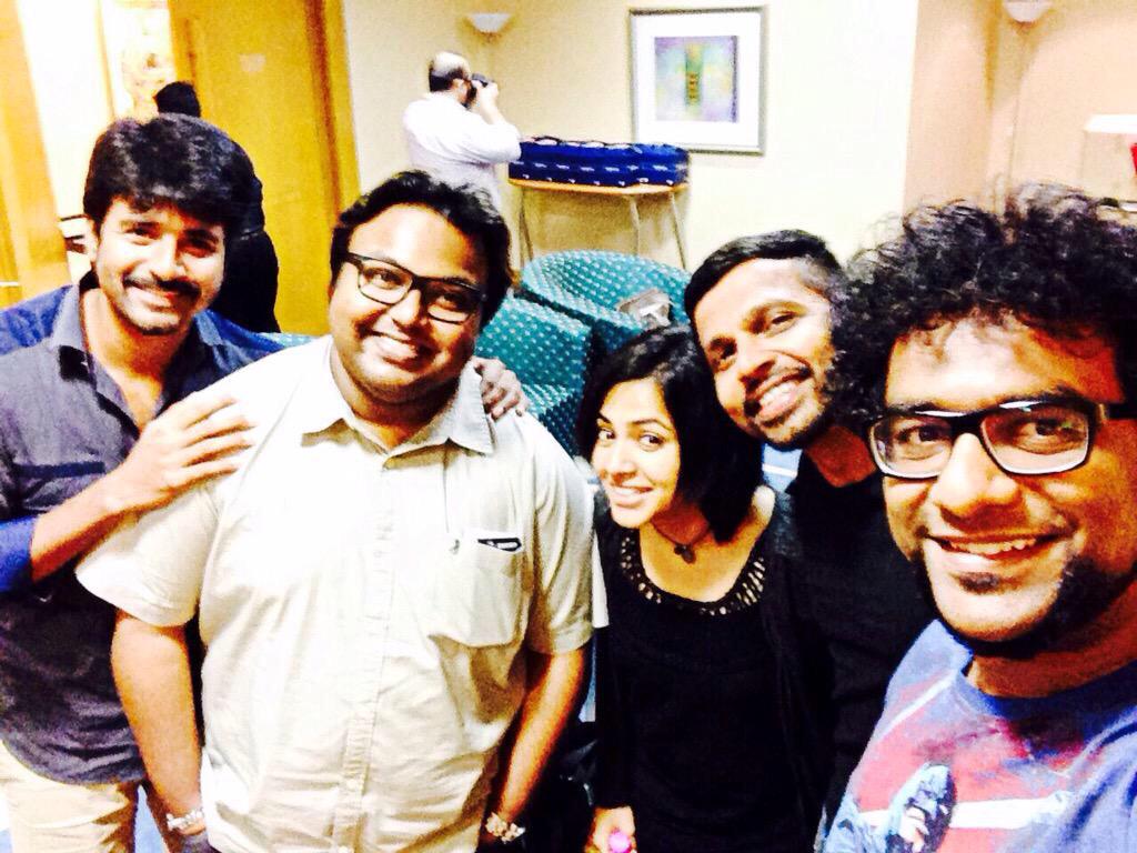 Hema_SK_'s tweet photo. All Set Fr T Concert😊 @Siva_Kartikeyan Anna There2 #Emblish T #Concert😊🙌 All T Best @immancomposer Sir Rock t stage👍
http://t.co/jP3lCZd8Qw