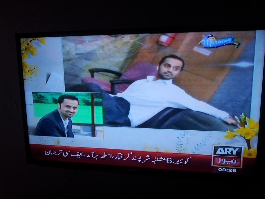 KiranLodhiKL's tweet photo. @WaseemBadami live on #AryNews.
Cute #Adain😸 cute #Batein😺 cute #Tanz😻
WB apki tw bt hi alag h...
Badami'sProudFan 😘 http://t.co/1J8PyUQ56A