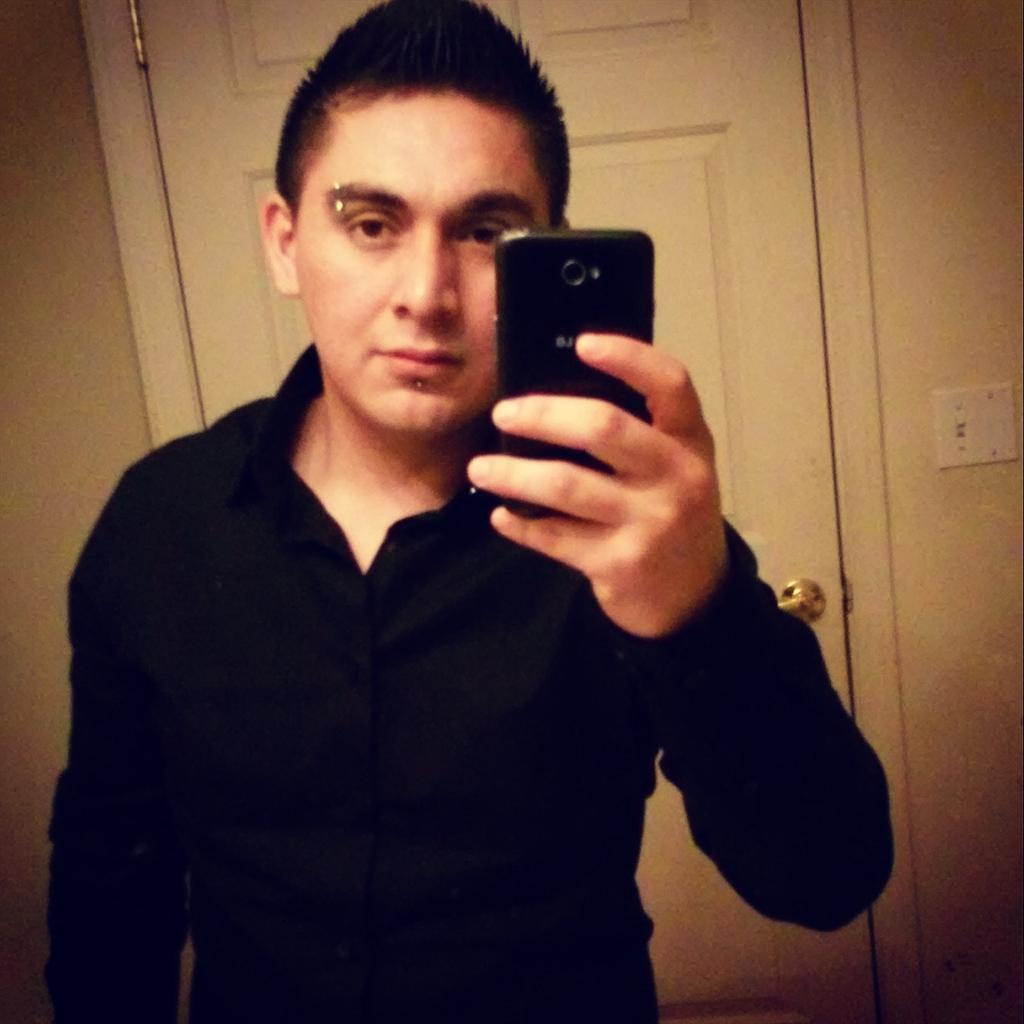 LopezDjlopezmx's tweet photo. Goodnight 😉✌ http://t.co/rjUdjRHjjV