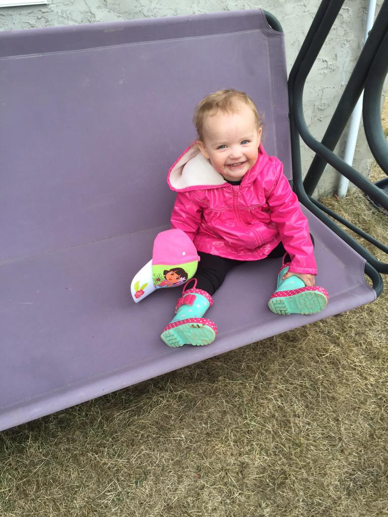 brown_kayle's tweet photo. Kourtney Kaylin #beautiful #preciousangel #myworld http://t.co/cRAaZGQ1aL