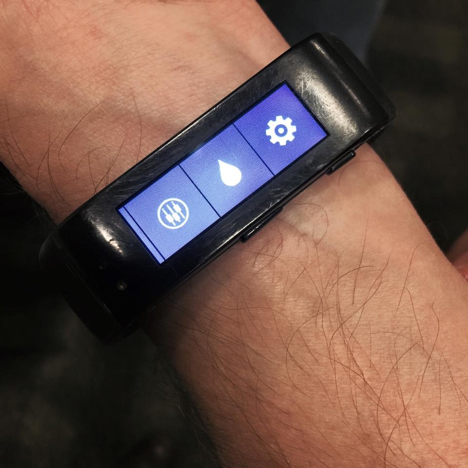 mrinnetmaki's tweet photo. .@shanselman's #bgnow #glanceable on @microsoftband
#WeAreNotWaiting
https://t.co/4y4wr8EnQd
https://t.co/V6QwvY0LSL http://t.co/VMJX3XRd47