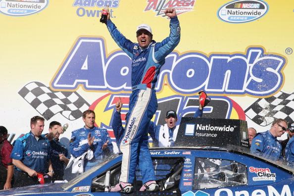   Basso488: Happy 40th birthday Elliott_Sadler 