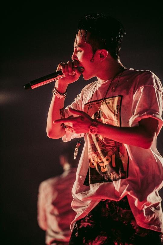 Vliveofficial's tweet photo. 완전체 #빅뱅 2015 WORLD TOUR "MADE" IN SEOUL WITH NAVER 현장을 공개합니다! >> http://t.co/O3cWwtljG6 http://t.co/3NosLYzqLN