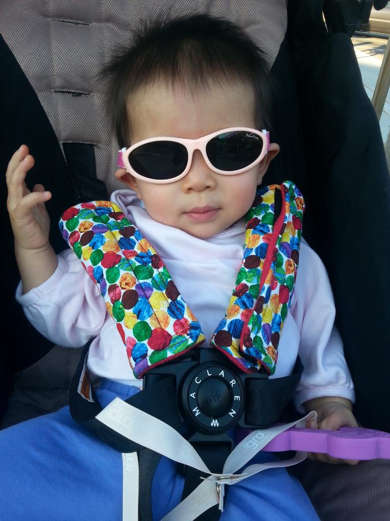 astariam's tweet photo. I rock these glasses! http://t.co/moX8uUGxuK