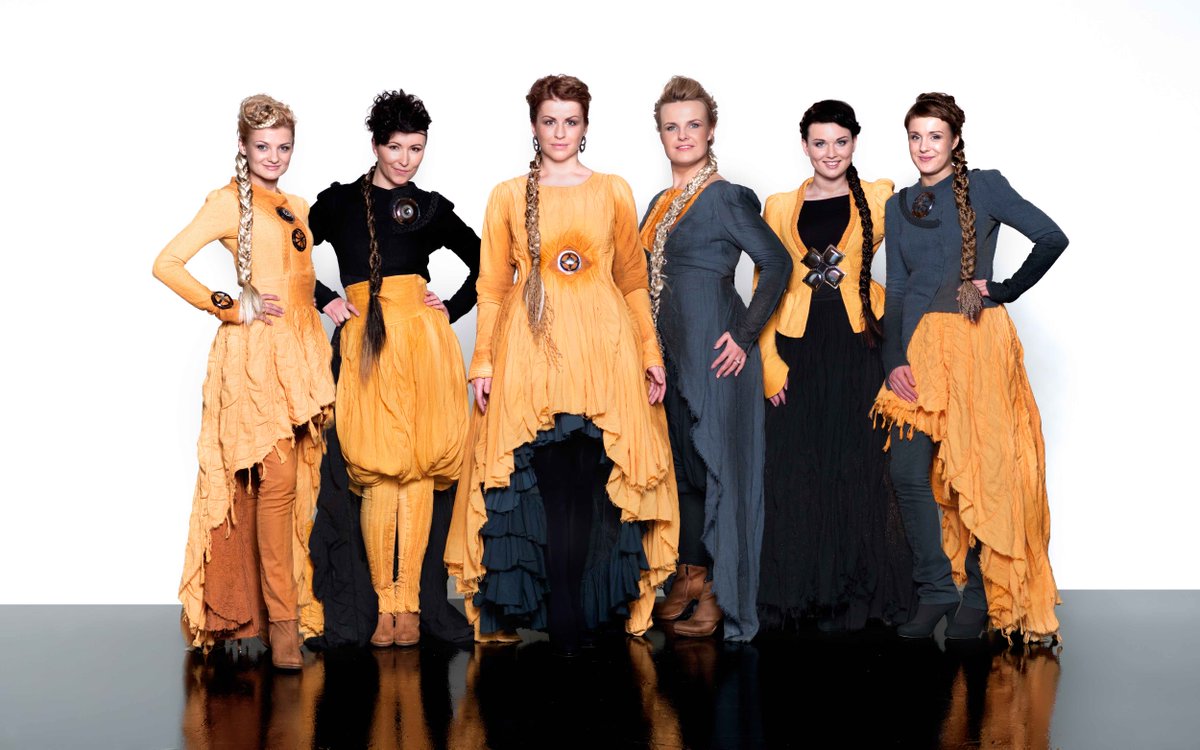 AigarsKarklins's tweet image. Labrīt, #Liepāja! Šovakar mūzikas svētki @LOClv Rožu zālē. Ar prieku uzņemsim @LatvianVoices dāmas programmā "RŪTOJ."