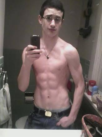 KyleBeas's tweet photo. i think its gettin betterer been workin on it http://t.co/OGzNBudDll