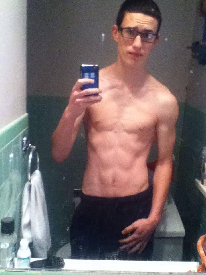 KyleBeas's tweet photo. i think its gettin betterer been workin on it http://t.co/OGzNBudDll