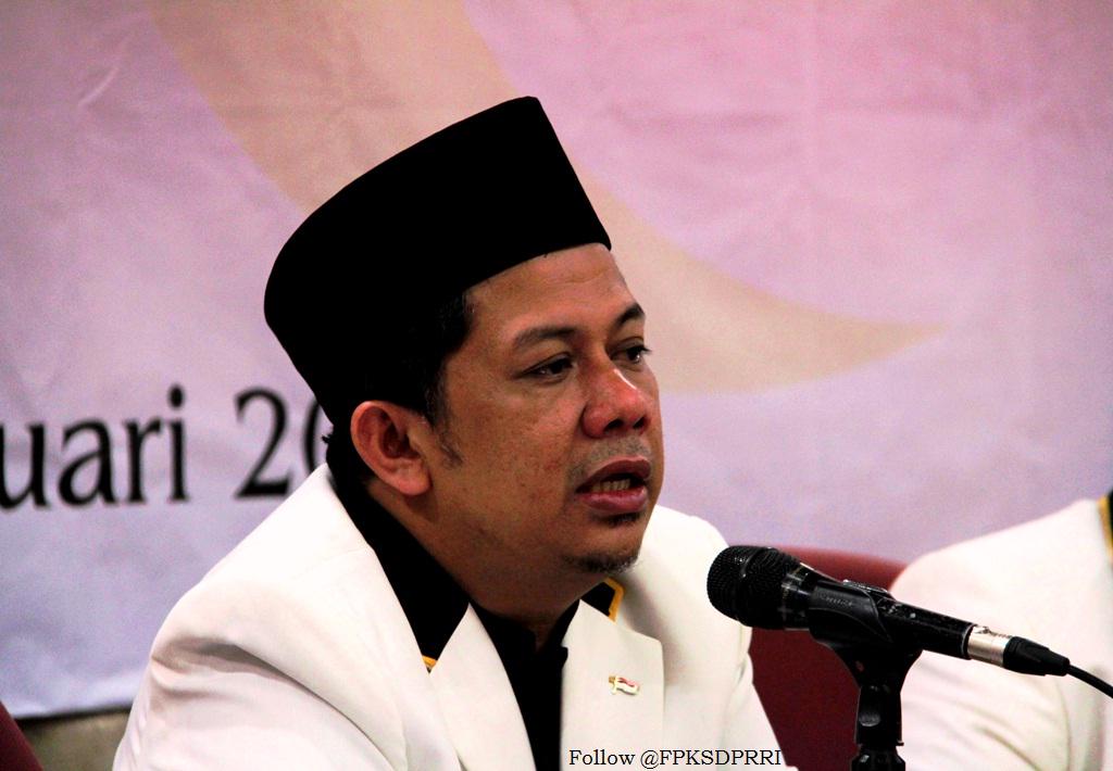 FPKSDPRRI's tweet photo. @Fahrihamzah : Aktivis Jangan Takut Benturan dan Perbedaan Pendapat | http://t.co/TI9TOin6y2 http://t.co/jqwARvRW4r