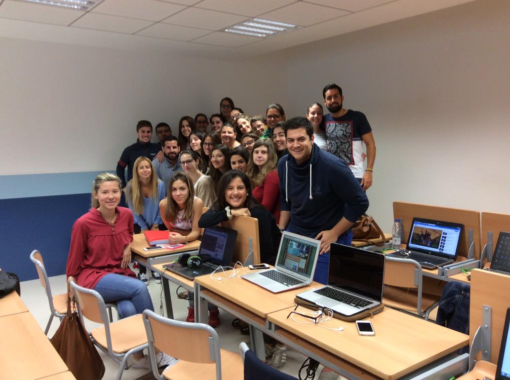 Itxabe's tweet photo. Muy fan de este grupo de maestros de la @UCV_es ! @InnovaTE_UCV Siguiéndonos forever! http://t.co/09oFb3ds9R