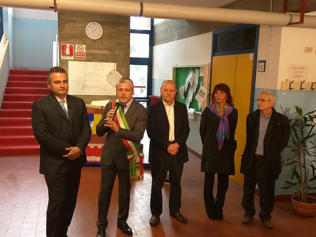 Gianluca Mazzini (@gmazzini) on Twitter photo Si inaugura la fibra a San Giovanni in Persiceto nella scuola Mameli. E siamo a 400 attive <a href="/raffaeledonini/">Raffaele Donini</a> <a href="/dtartari/">Dimitri Tartari</a> Si inaugura la fibra a San Giovanni in Persiceto nella scuola Mameli. E siamo a 400 attive <a href="/raffaeledonini/">Raffaele Donini</a> <a href="/dtartari/">Dimitri Tartari</a>