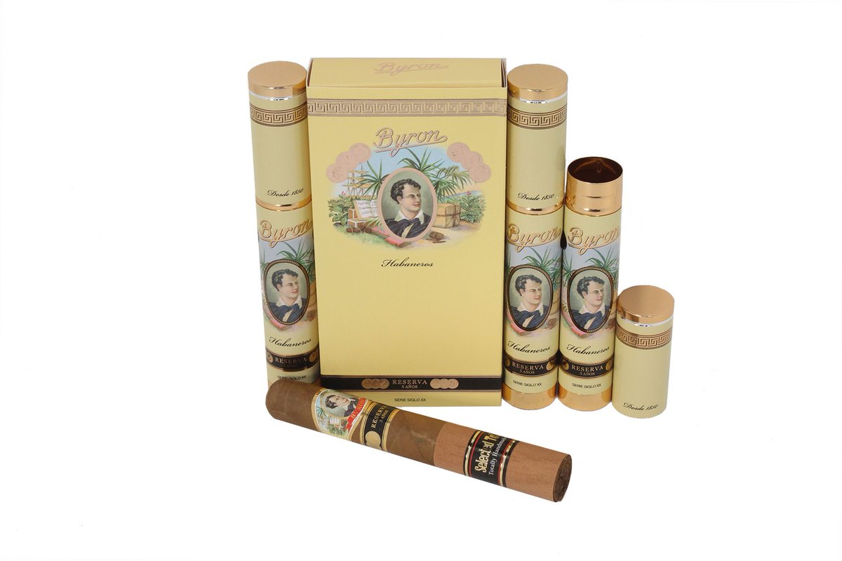 CigarMemoir's tweet photo. #CigarNews: Selected Tobacco Releases Two New Sizes in Byron #cigars #cigar

http://t.co/FGc4SIZpVE http://t.co/EtNX6mMmWn