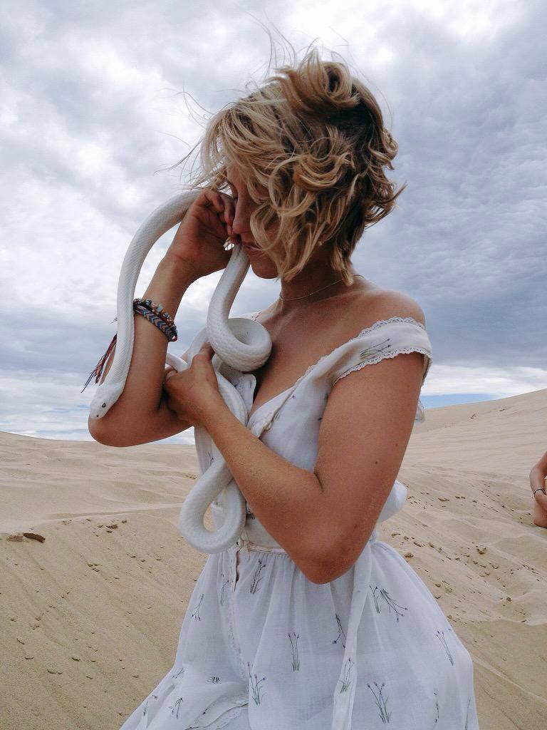 Happy Birthday Dianna Agron 