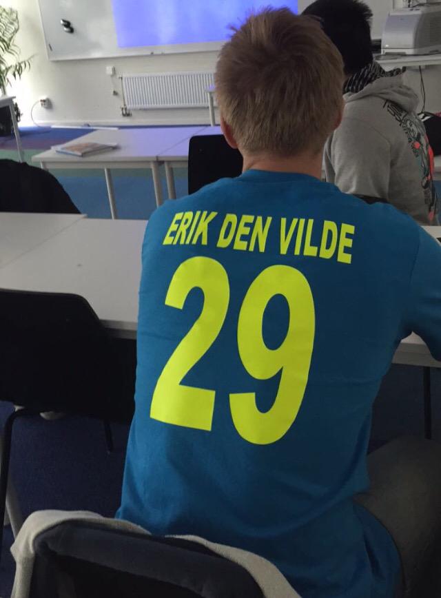erikdenvilde's tweet photo. Jag är på en helt annan nivå än er andra! Sorligt men sant! #thebest http://t.co/2iEuCDWS25