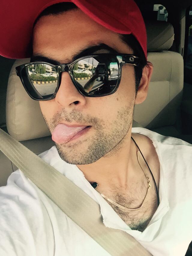 iamAhmadshahzad's tweet photo. For those who were requesting for months for the selfie😜 http://t.co/RFGr4RP2Ck