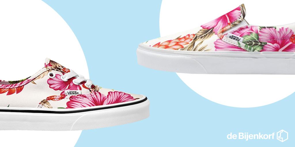 Flower power! goo.gl/ZP3Byl #SneakerTime
