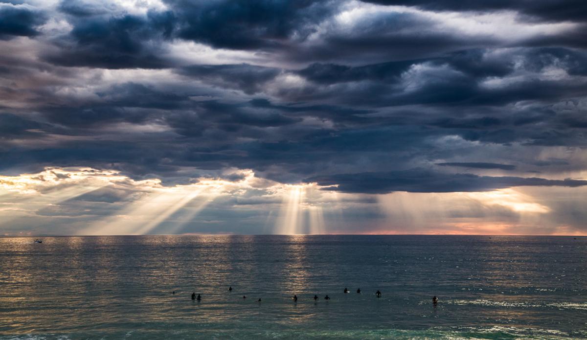 GlassyPro's tweet photo. Surf’s up with Glassy #TakeTheNextWave http://t.co/59N4nUSH6t http://t.co/qobCLFNtaF