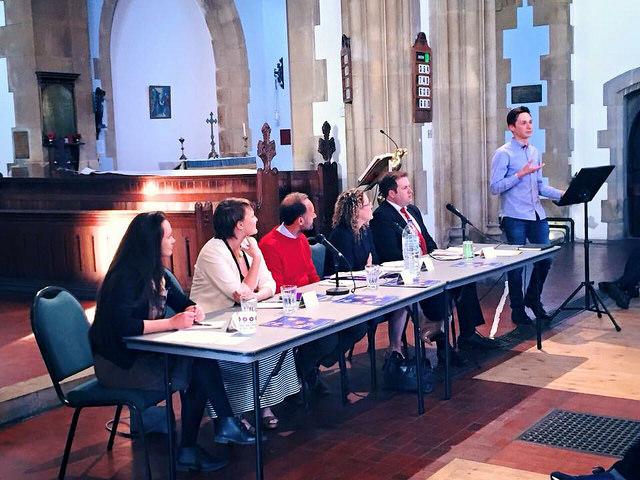 ametcalfe42's tweet photo. thanks again @jamesldowns for organising #mentalhealthquestiontime great discussion and engagement #endstigma http://t.co/kcbL7LdSNR