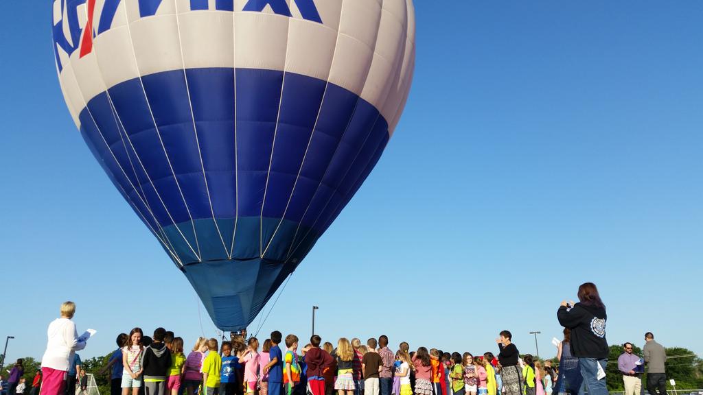 Remax balloon! #dentonchat <a href="/hawkmavs/">Hawk Elementary </a>