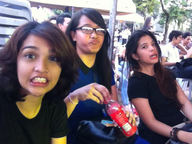 NikkaKALOKAAA's tweet photo. Variety Show with @pcessslc @HeyLooneyJunes  :) #CFADWeek2015 http://t.co/1W1wxPURi1