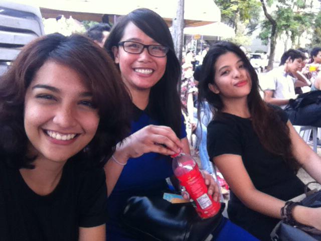 NikkaKALOKAAA's tweet photo. Variety Show with @pcessslc @HeyLooneyJunes  :) #CFADWeek2015 http://t.co/1W1wxPURi1
