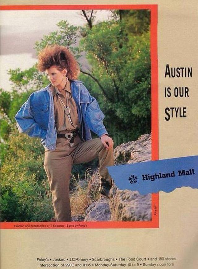 KUT's tweet photo. Highland Mall officially closes today. Take one last look back with @maasdinero | http://t.co/xLcHi7P77u http://t.co/Mk6vq59TAR
