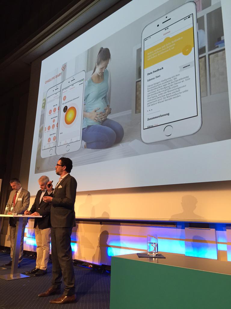 HealthNatives's tweet photo. In der "Höhle der Löwen" mit @OneLife_me @BiM_HQ @GesNetzwerker #kfgn15 http://t.co/fgbUQoB5C0