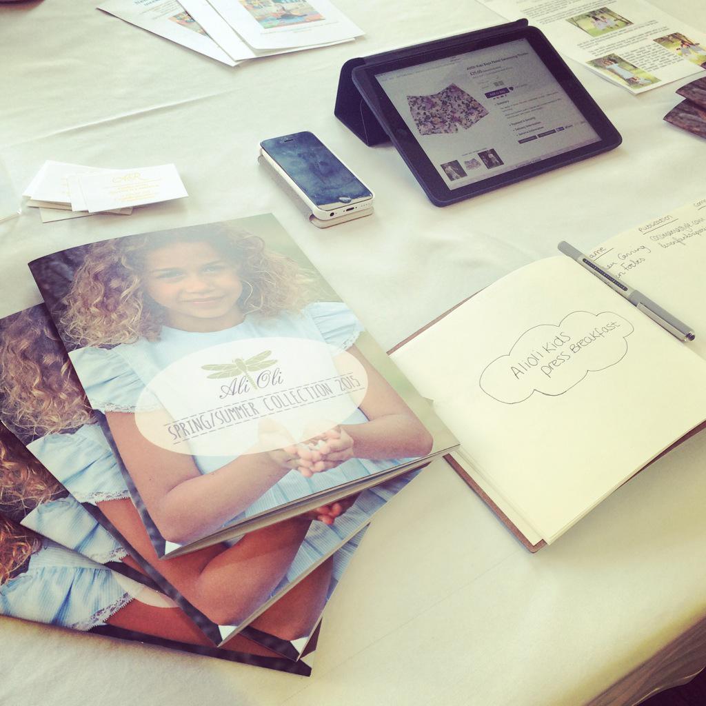 Trendalia's tweet photo. SS 2015 Collection - Press Day London 🇬🇧 #pressday #aliolikids @AliOlikids http://t.co/to0wdLYH7L
