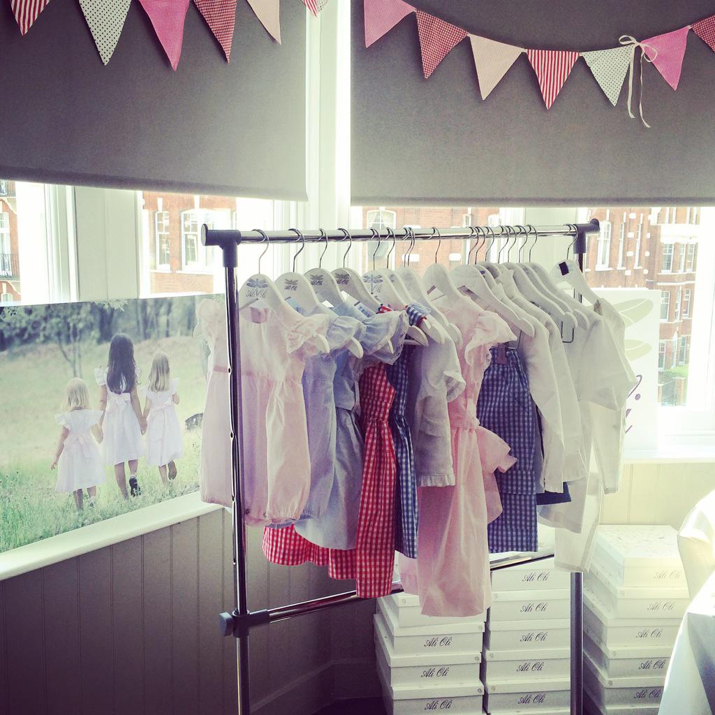 Trendalia's tweet photo. SS 2015 Collection - Press Day London 🇬🇧 #pressday #aliolikids @AliOlikids http://t.co/to0wdLYH7L