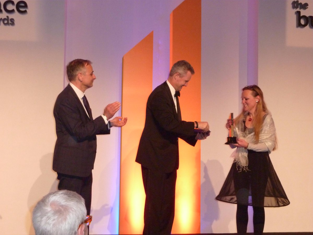 ActionCOACH_Fr's tweet photo. Marie-Laure Couderc, société C2L, coachée par Jean-Yves David = Meilleur Entrepreneur Féminin de l'Année! #BEFA2015 http://t.co/FnLsnk5YEU