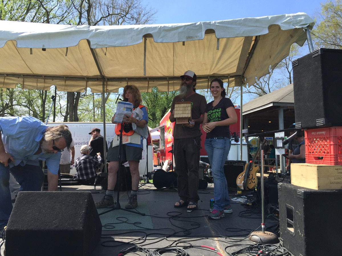goodturners's tweet photo. #ThrowbackThursday when @troy_coghill and @CarolineLHowe accepted the #FXBG #EarthDay best exhibit award birdhouse! http://t.co/WMzlY1VaWz
