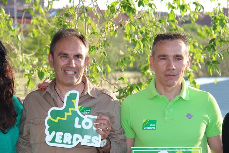 JuanCVerdeGV's tweet photo. El cambio en menos de 30 diasss!!!!! #Alcorcon los Verdes  con lxs vecinxs. http://t.co/lZG2bQ05Tj