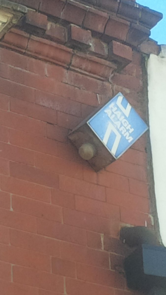WatchSheffield's tweet photo. #Alarms 
Don't make the mistake this place did.
Advertising it's Broken and old 
Protect don't Be a Victim ! http://t.co/ZICURnBquu