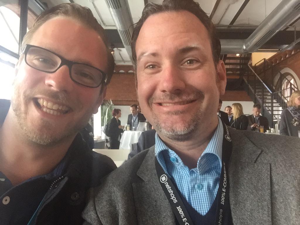 florianlueft's tweet photo. Shopware meets Apptus at #DCDHH #shopware5 #apptus #truepersonalization http://t.co/R7q7I6iXpa