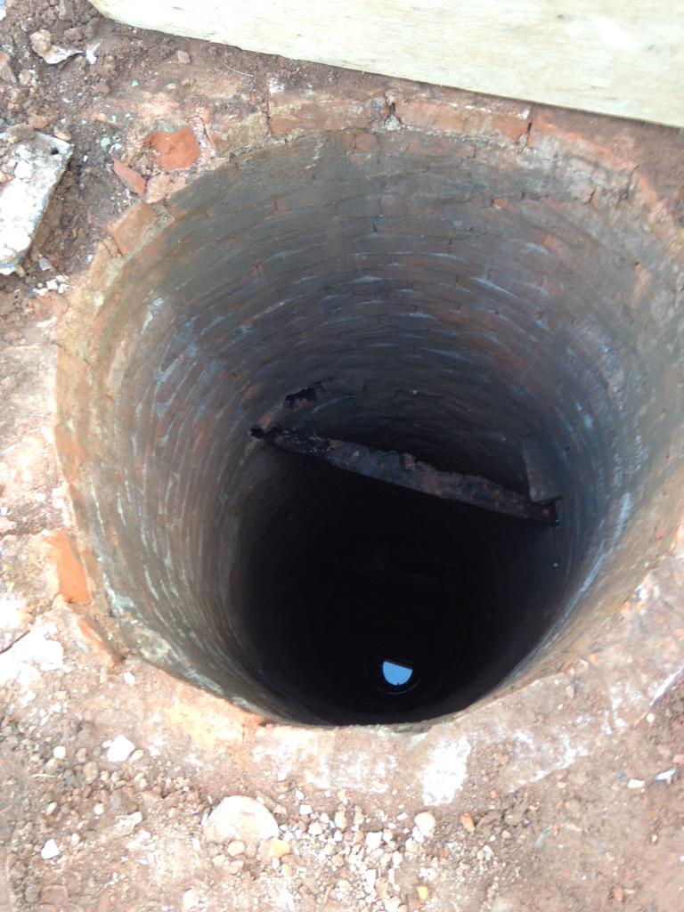 PLdecor's tweet image. Well, well, well.......the things you uncover at work. 54footer. Hopefully they will make it into a 'feature'.