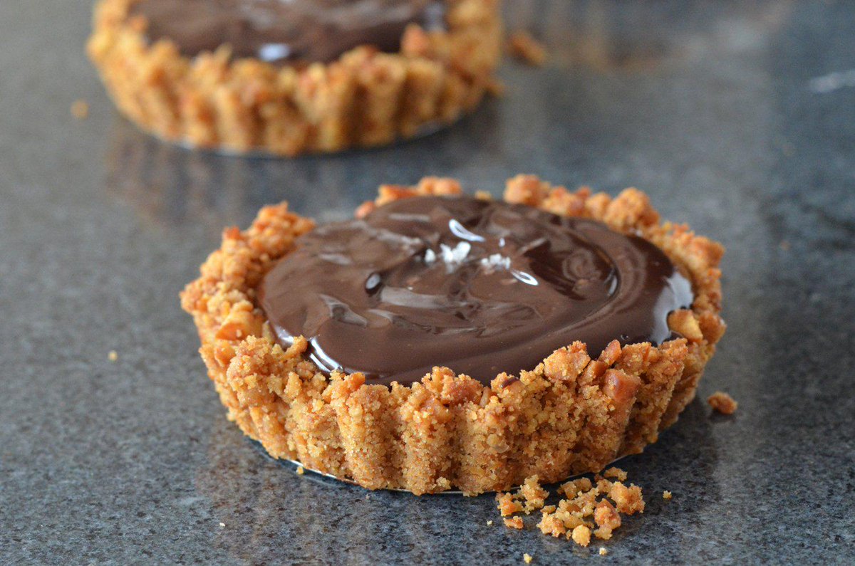 gbchefs's tweet photo. .@Jessies_Kitchen's salted caramel chocolate tarts are irresistible treats! http://t.co/qXplKXG03q via @gbchefs http://t.co/eQ90R4oNc0