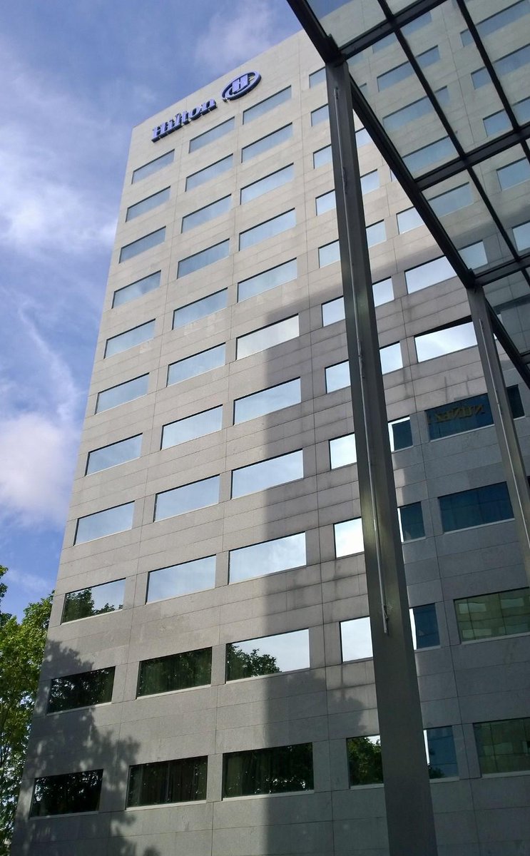 PackageMedia's tweet image. Tulevaisuus saattaa tuoda tullessaan paljon mielenkiintoisia asioita...Hyvää Vappua PackageMedia tiimiltä!