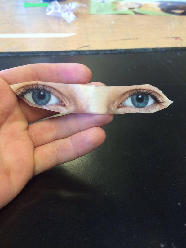 Topviral_es's tweet photo. ¿Se te cierran los ojos en clase? 
Más en http://t.co/Em8dV2imgh http://t.co/ghepUMpVrt